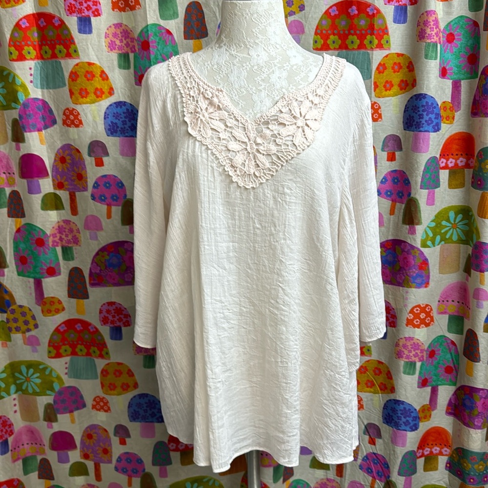 Spence Woman Lace Blouse. 1X